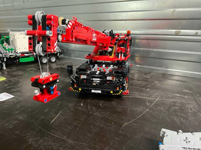 Lego 42082 hijskraan - afbeelding 7 van  14