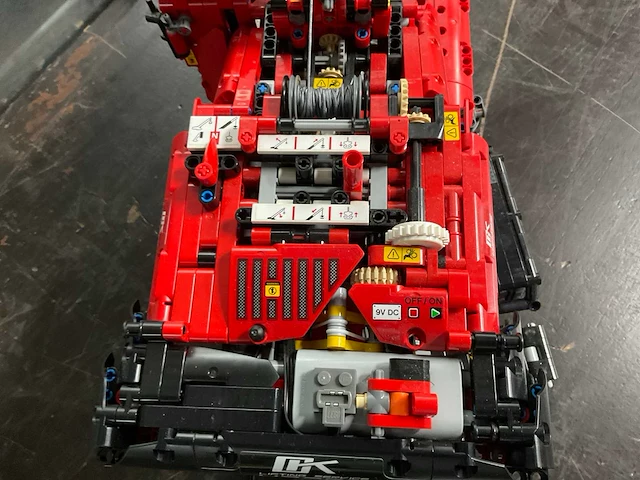 Lego 42082 hijskraan - afbeelding 10 van  14