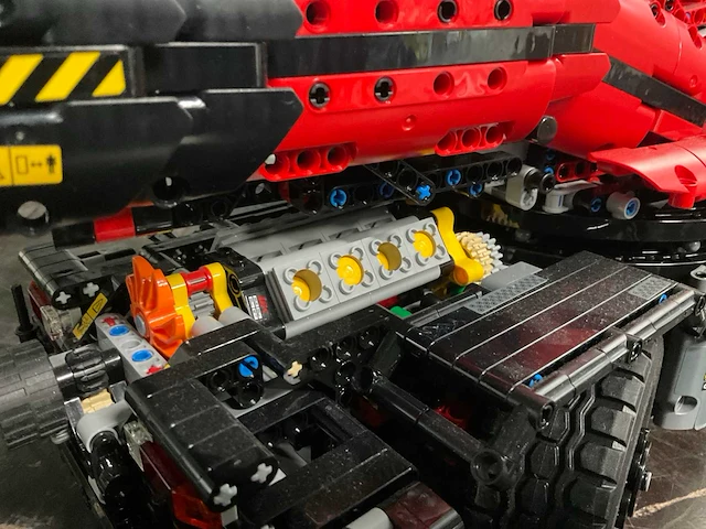 Lego 42082 hijskraan - afbeelding 11 van  14