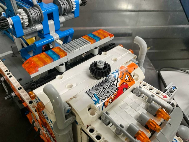 Lego 42128 sleepwagen - afbeelding 2 van  11