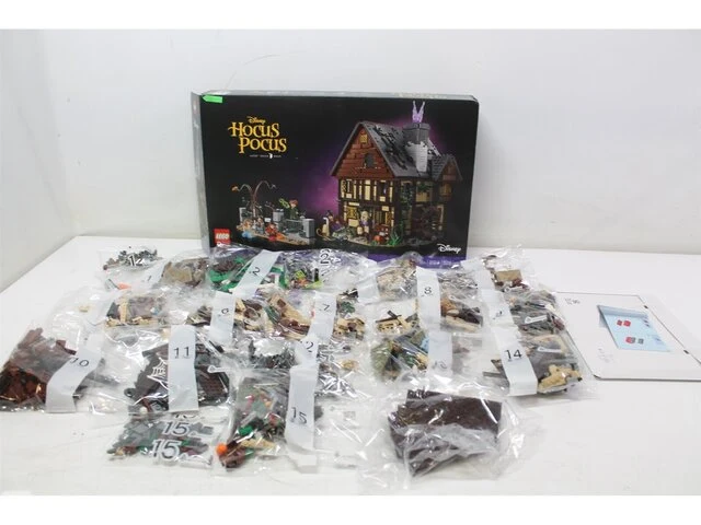 Lego ideas disney hocus pocus: sanderson-zussen halloween set - afbeelding 3 van  4