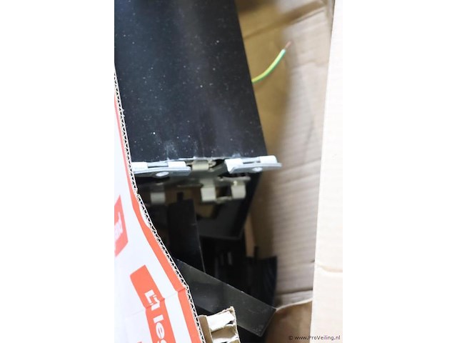 Legrand energiezuil snap-on 45mm 2 compartiment | type 65303 - afbeelding 1 van  5