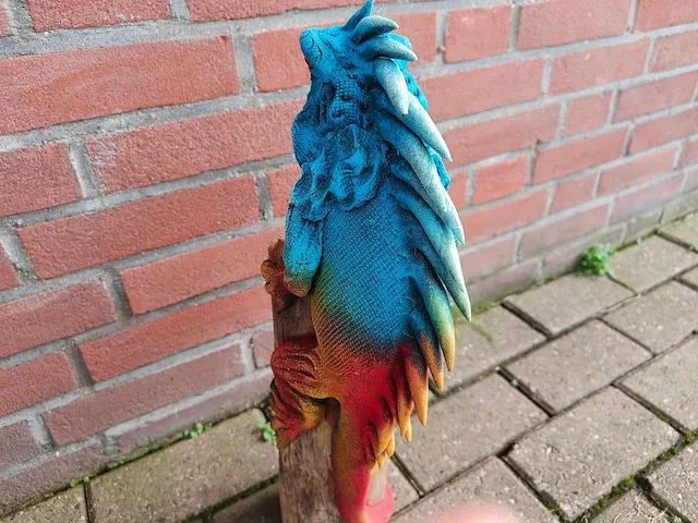 Leguaan op stronk - afbeelding 2 van  4