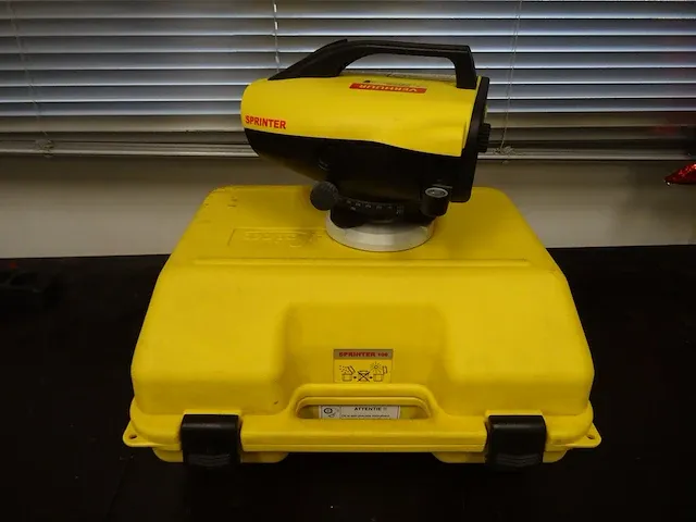Leica - sprinter 100 - bouwlaser - afbeelding 1 van  4