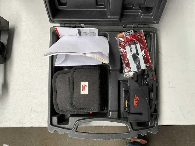 Leica lino p5 bouwlaser - afbeelding 2 van  6