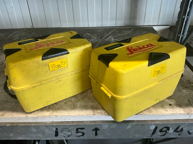 Leica na 324 waterpasinstrument (2x) - afbeelding 2 van  9