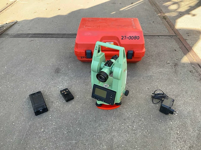Leica t107 theodoliet - afbeelding 1 van  6