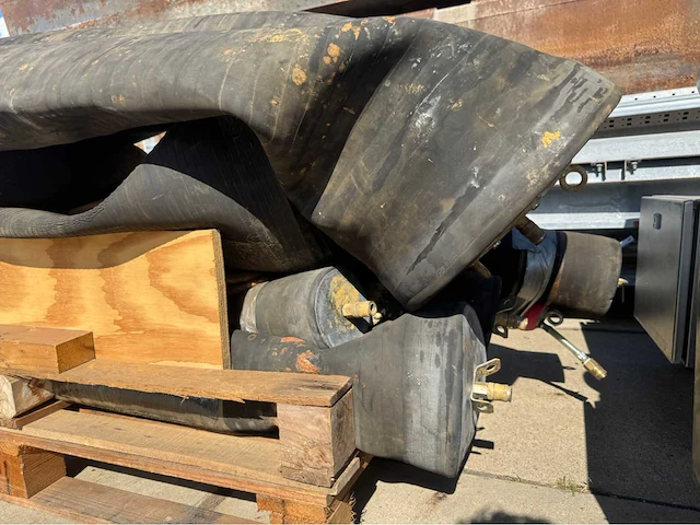 Leiding renovatie installatie met aanhanger - afbeelding 37 van  62
