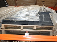 Leistenen op pallet. afmeting 30 x 45 cm. ca. 650 stuks.