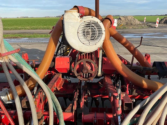 Lely 6000 rotorkopeg met accord zaaimachine - afbeelding 11 van  25