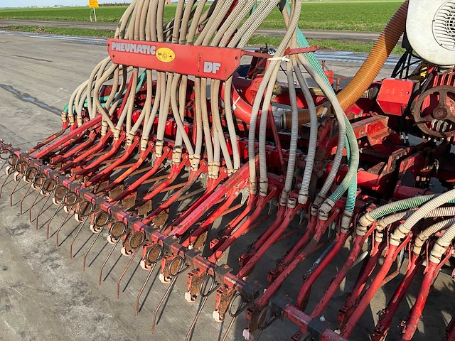 Lely 6000 rotorkopeg met accord zaaimachine - afbeelding 13 van  25