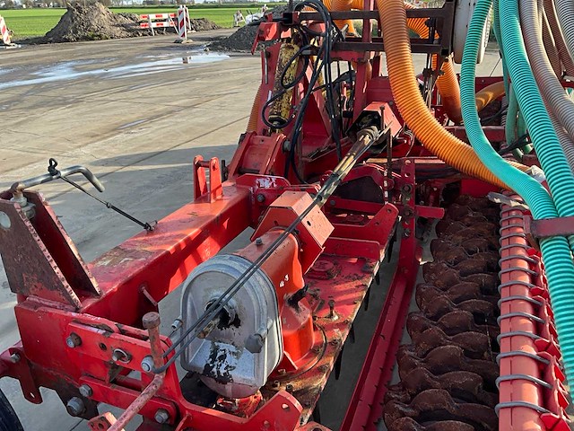Lely 6000 rotorkopeg met accord zaaimachine - afbeelding 14 van  25