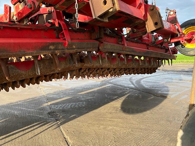 Lely 6000 rotorkopeg met accord zaaimachine - afbeelding 18 van  25