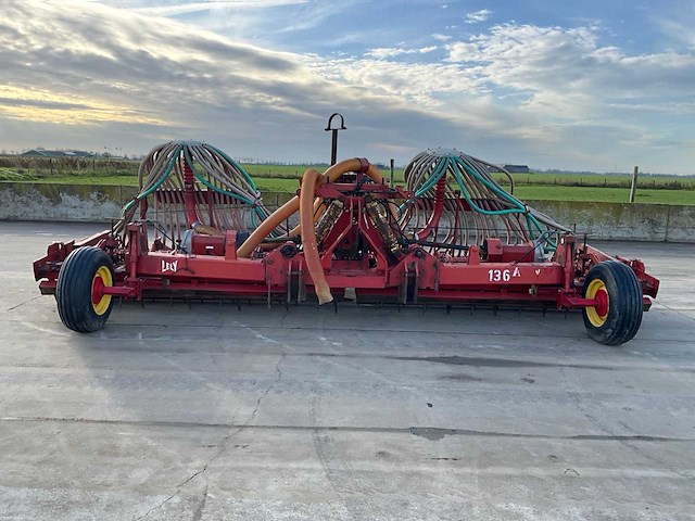 Lely 6000 rotorkopeg met accord zaaimachine - afbeelding 19 van  25