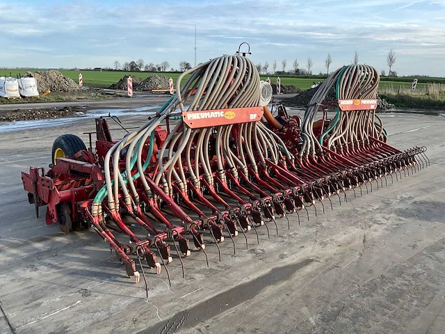 Lely 6000 rotorkopeg met accord zaaimachine - afbeelding 24 van  25