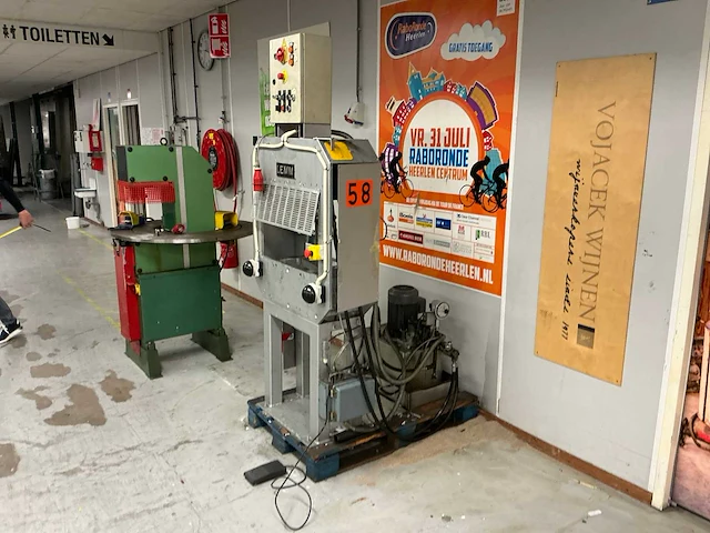 Lemm stansmachine - afbeelding 11 van  18