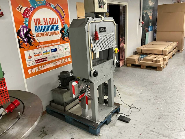 Lemm stansmachine - afbeelding 14 van  18