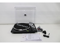 Lenco lbt215bk platenspeler met bluetooth metalen draaiplateau toonarm en contragewicht piano black - afbeelding 2 van  3