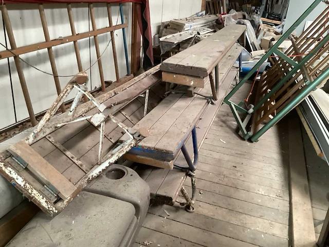 Lengte 360 cm oude gymbanken (4x) - afbeelding 1 van  3