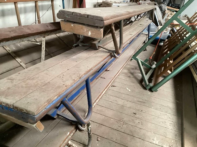 Lengte 360 cm oude gymbanken (4x) - afbeelding 2 van  3