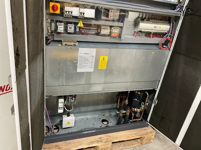 Lennox dhacdc0160 chiller serverruimte koeling - afbeelding 7 van  18