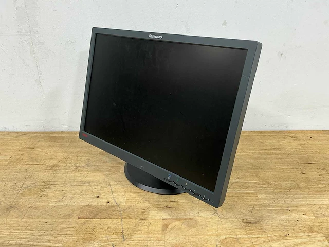 Lenovo - l2240pwd - thinkvision - desktop - afbeelding 1 van  6