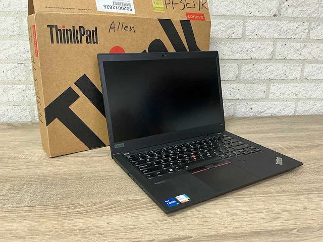 Lenovo - think - laptop - afbeelding 1 van  5