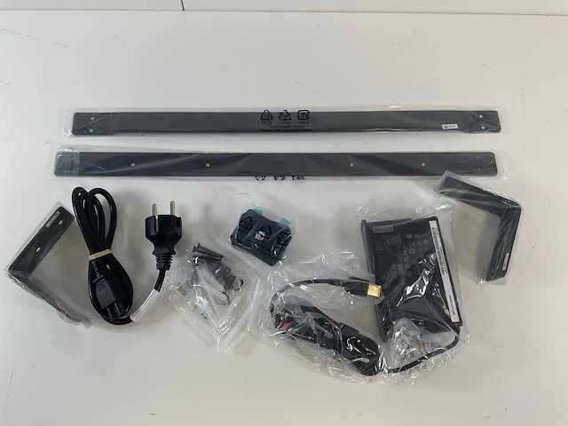 Lenovo (12bw0002ge), thinksmart core(tm) i5 11th gen, 8 gb ram, 256 gb ssd one for microsoft team rooms (new) - afbeelding 5 van  13