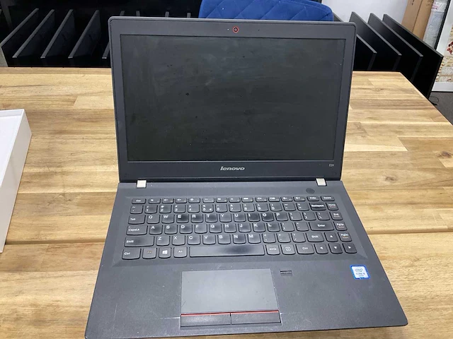 Lenovo laptop - afbeelding 1 van  2