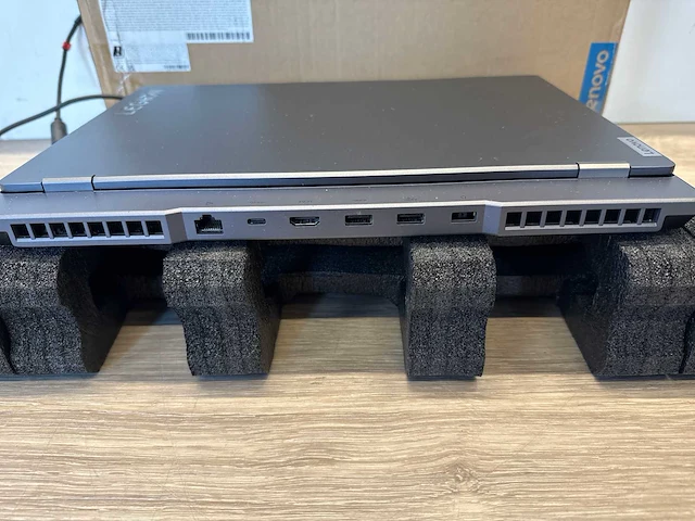 Lenovo legion 5 15" gen 7 laptop - afbeelding 8 van  9