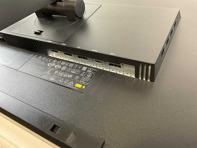 Lenovo (p27h-10) 27”, 2560x1440 (qhd) ips monitor - afbeelding 5 van  6