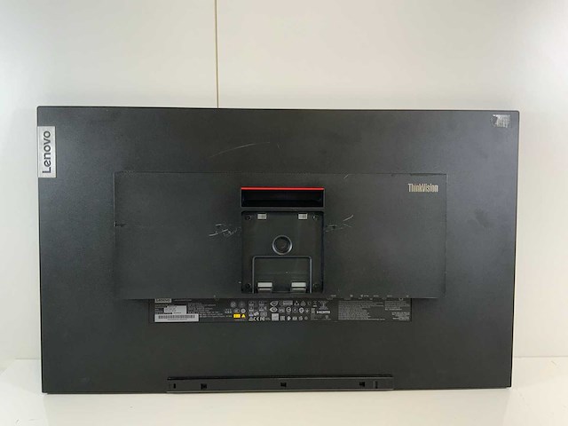 Lenovo (p32p-20) 32", 3840x2160 (uhd) ips monitor - afbeelding 4 van  6