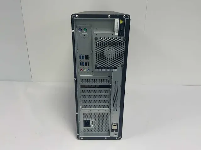 Lenovo p520, xeon(r) w-2135, 64 gb ram, 512 gb nvme, nvidia quadro p1000 4 gb workstation - afbeelding 3 van  4