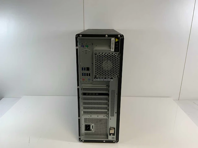 Lenovo p520, xeon(r) w-2135, 64 gb ram, 512 gb nvme, nvidia quadro p1000 4 gb workstation - afbeelding 3 van  5