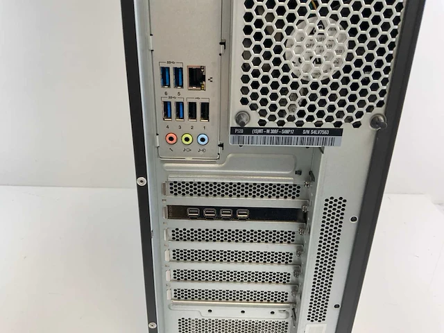 Lenovo p520, xeon(r) w-2135, 64 gb ram, 512 gb nvme, nvidia quadro p1000 4 gb workstation - afbeelding 5 van  5