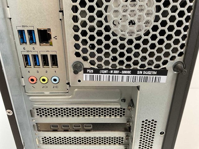 Lenovo p520, xeon(r) w-2135, 64 gb ram, 512 gb nvme, nvidia quadro p1000 4 gb workstation - afbeelding 6 van  6