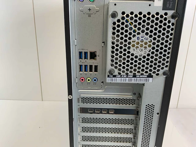 Lenovo p520, xeon(r) w-2135, 64 gb ram, 512 nvme hhd, nvidia quadro p1000 4 gb workstation - afbeelding 5 van  5