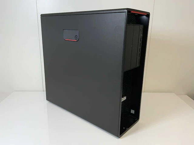 Lenovo p520, xeon(r) w-2135, 64 gb ram, geen hdd, nvidia quadro p1000 4 gb workstation - afbeelding 3 van  4