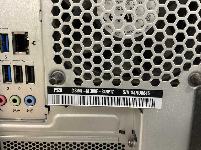 Lenovo p520, xeon(r) w-2135, 64 gb ram, no hdd, nvidia quadro p1000 4 gb workstation - afbeelding 6 van  6