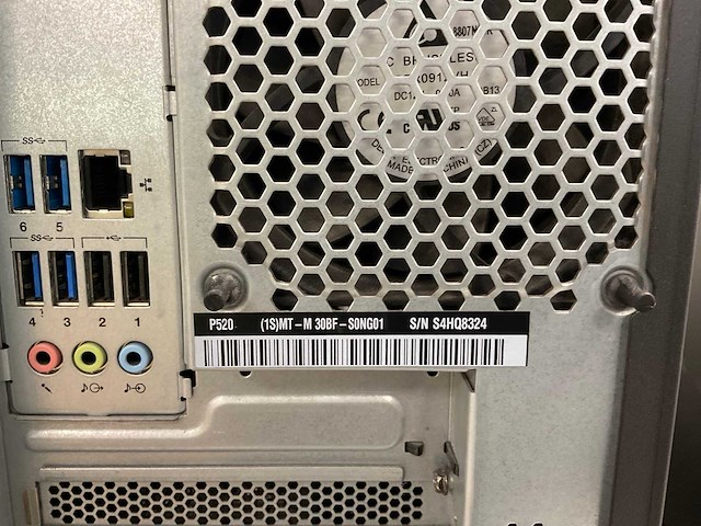 Lenovo p520, xeon(r) w-2135, 64 gb ram, no hdd, nvidia quadro p1000 4 gb workstation - afbeelding 6 van  6