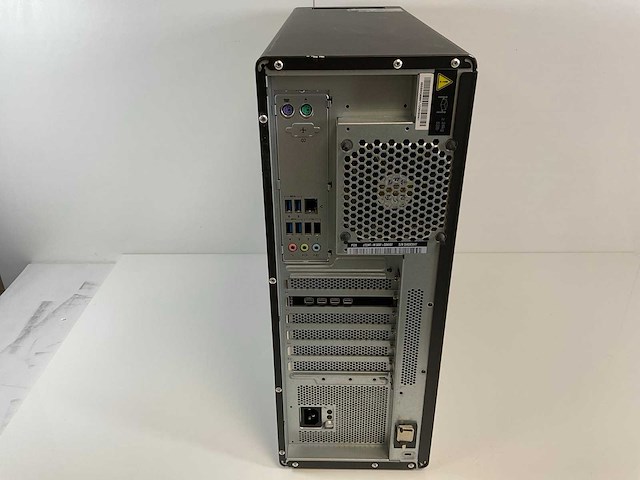 Lenovo p520, xeon(r) w-2135, 64 gb ram, no hdd, nvidia quadro p1000 4 gb workstation - afbeelding 5 van  6