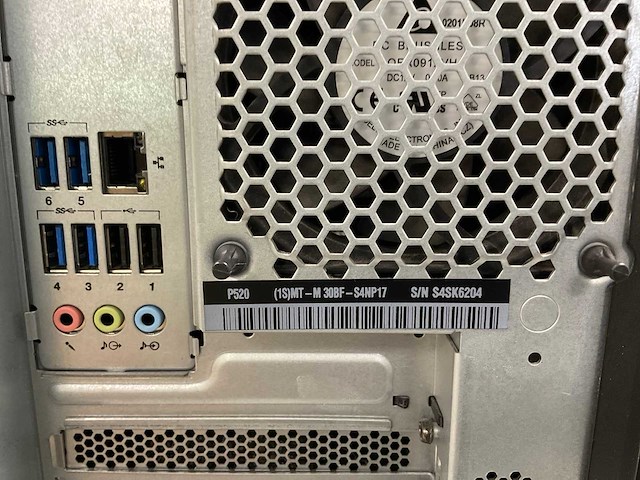 Lenovo p520, xeon(r) w-2135, 64 gb ram, no hdd, nvidia quadro p1000 4 gb workstation - afbeelding 6 van  6