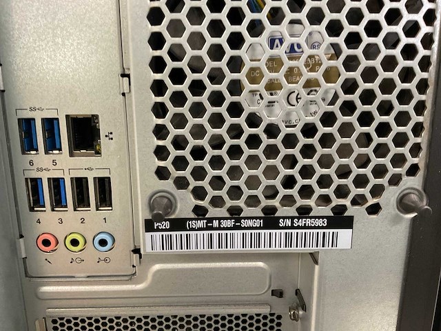 Lenovo p520, xeon(r) w-2135, 64 gb ram, no hdd, nvidia quadro p1000 4 gb workstation - afbeelding 6 van  6