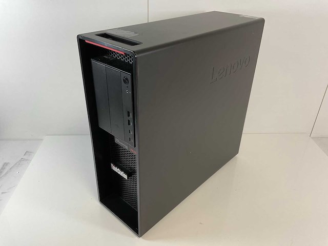 Lenovo p620, amd ryzen pro 3945wx, 128 gb ram, no hdd, amd radeon pro wx 3200 4 gb workstation - afbeelding 2 van  5