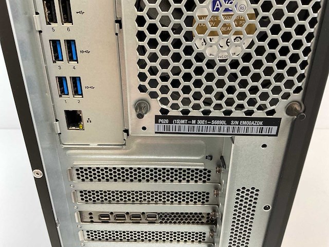 Lenovo p620, amd ryzen pro 3945wx, 128 gb ram, no hdd, amd radeon pro wx 3200 4 gb workstation - afbeelding 5 van  5