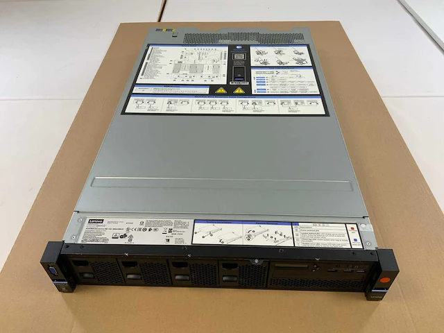 Lenovo system x3650 m5 (8871ac1), 2x xeon(r) e5-2650 v4, 8x 32 gb ram, no hdd rack mount chassis - afbeelding 3 van  10