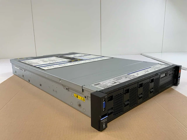 Lenovo system x3650 m5 (8871ac1), 2x xeon(r) e5-2650 v4, 8x 32 gb ram, no hdd rack mount chassis - afbeelding 4 van  10