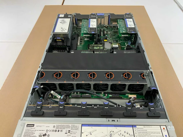 Lenovo system x3650 m5 (8871ac1), 2x xeon(r) e5-2650 v4, 8x 32 gb ram, no hdd rack mount chassis - afbeelding 8 van  10