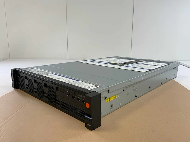 Lenovo system x3650 m5 (8871ac1), 2x xeon(r) e5-2650 v4, 9x 32 gb ram, no hdd rack mount chassis - afbeelding 5 van  10