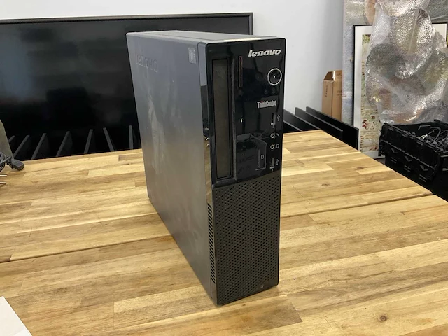 Lenovo thinkcentre e73 desktop - afbeelding 1 van  2